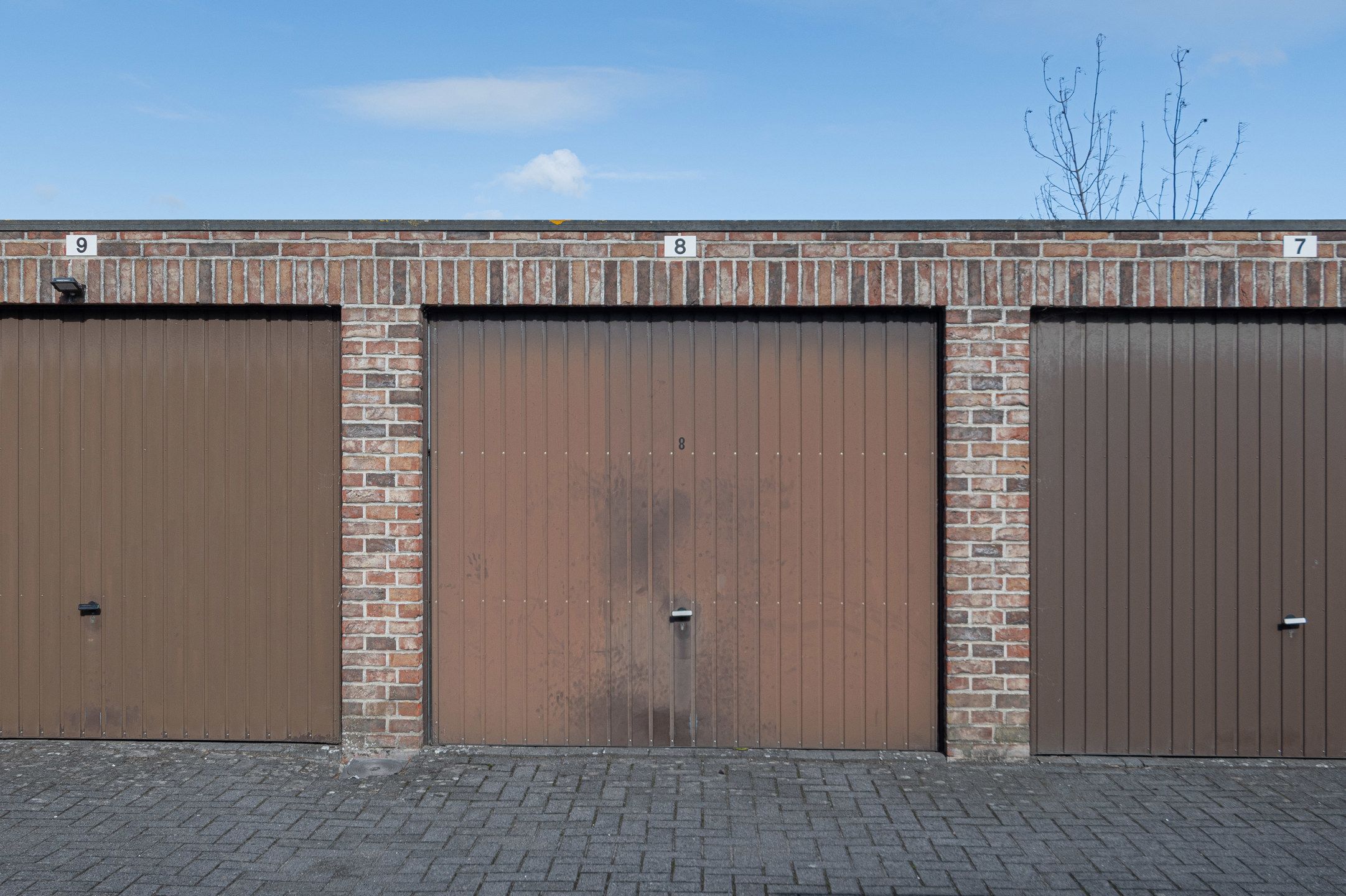 Ruim 3-slaapkamerappartement met garage foto 16