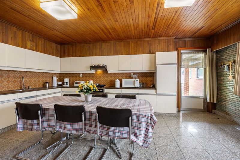 Zeer goed gelegen, charmante woning op 6are foto 8