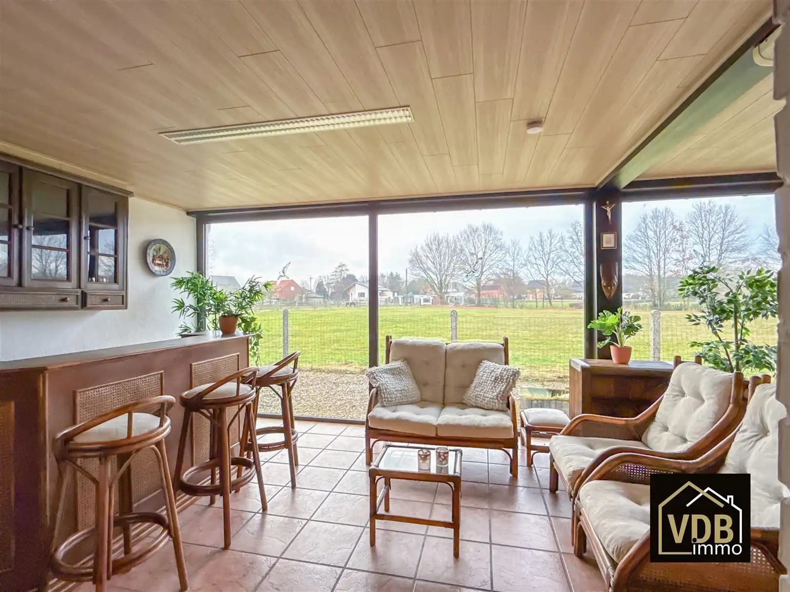 Charmante hoeve met paardenstal op 1,2 ha in absolute rust. foto 14