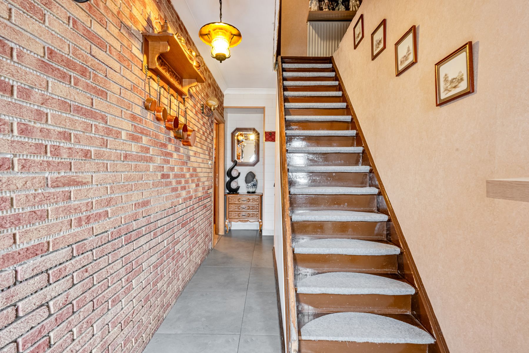 Ruime, energiezuinige woning met tuin, terras en 5 SLPK foto 2