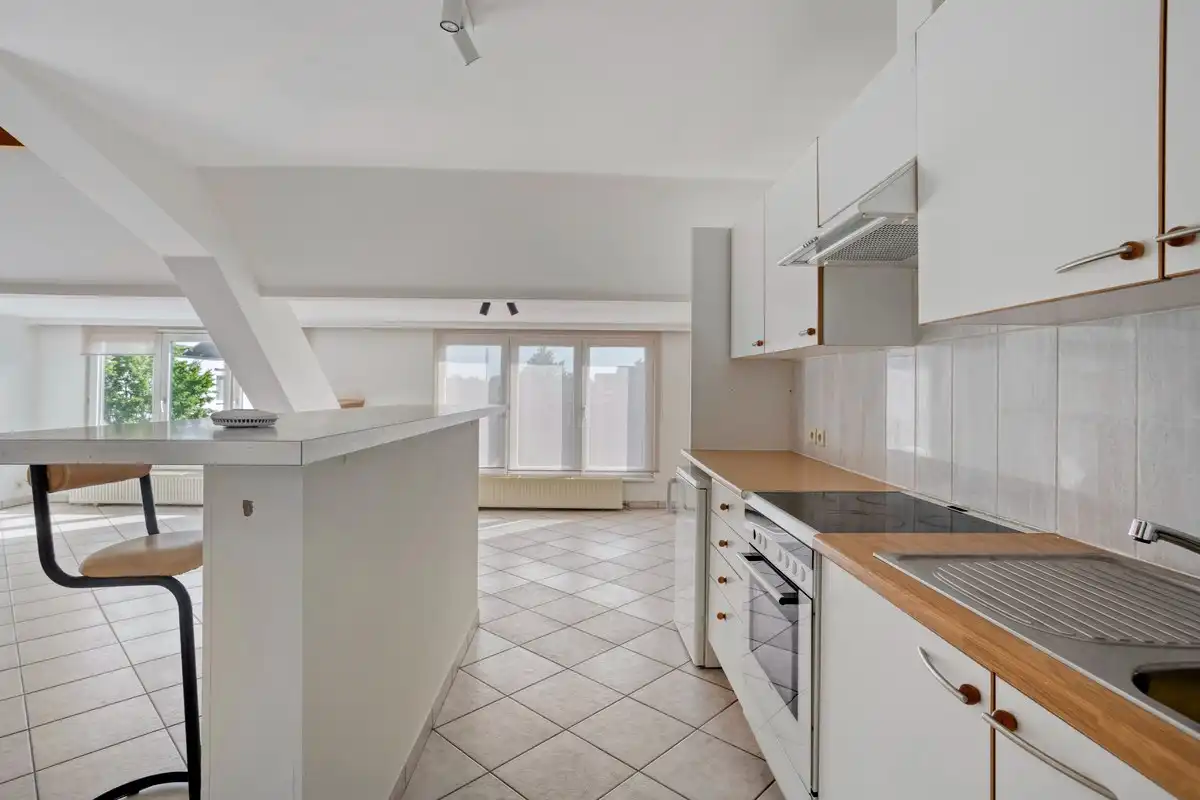 Lichtrijk appartement  in het centrum van Lennik foto 8