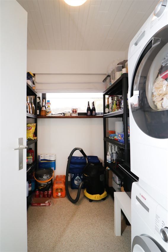 Gezellige woning, 4 slpk., inpandige garage, tuin foto 18