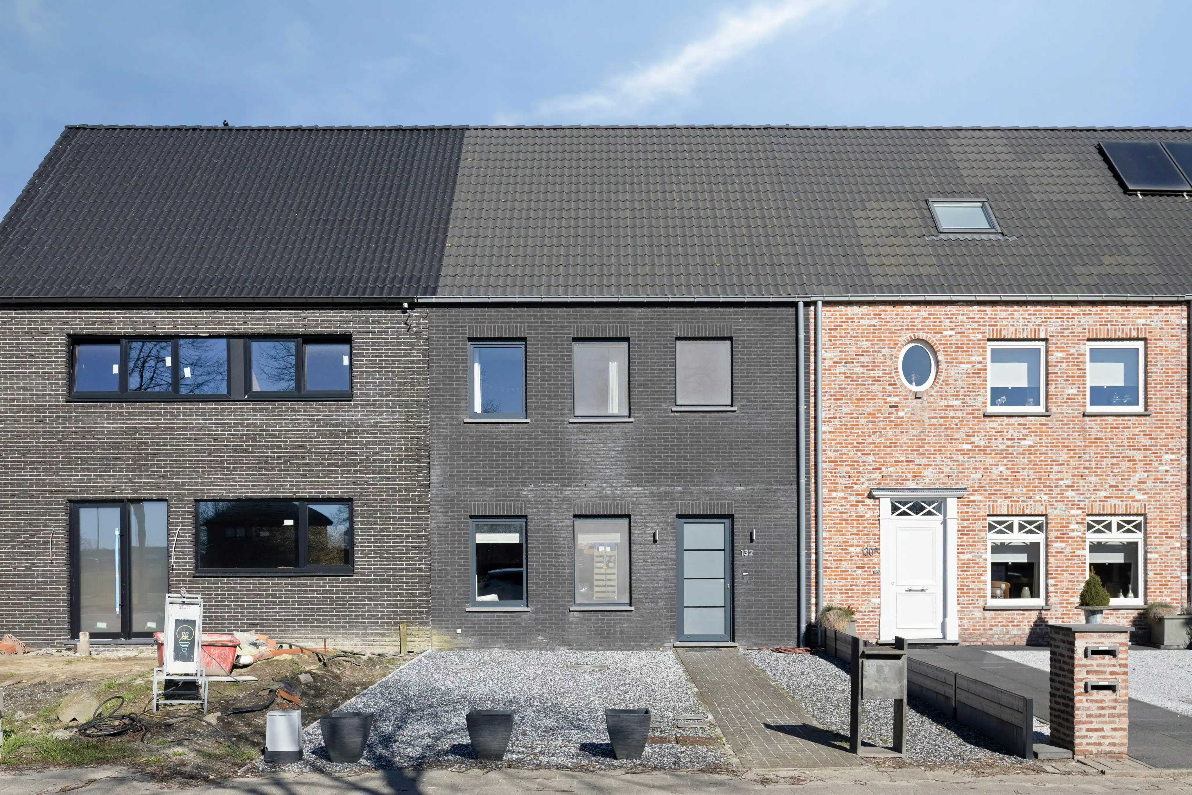 Moderne woning met 3 slaapkamers en grote tuin te Wuustwezel foto {{pictureIndex}}
