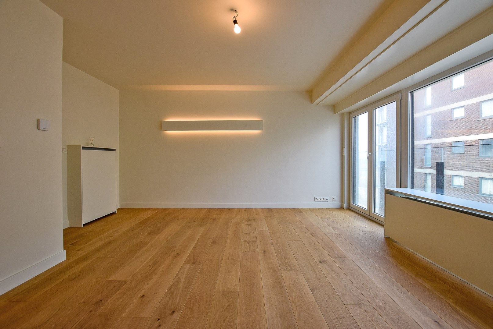 Kwalitatief gerenoveerd 2-slaapkamerappartment met zijdelings zeezicht en terras te Oostduinkerke-Bad foto 6