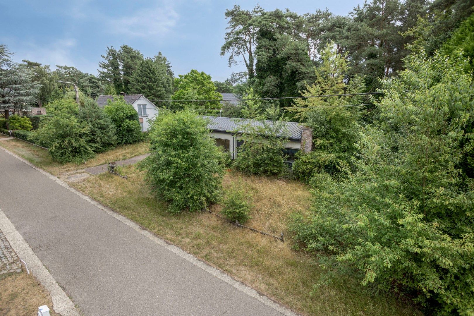 Te renoveren / te slopen woning op een uniek gelegen perceel van 1.693 m² ! foto 19