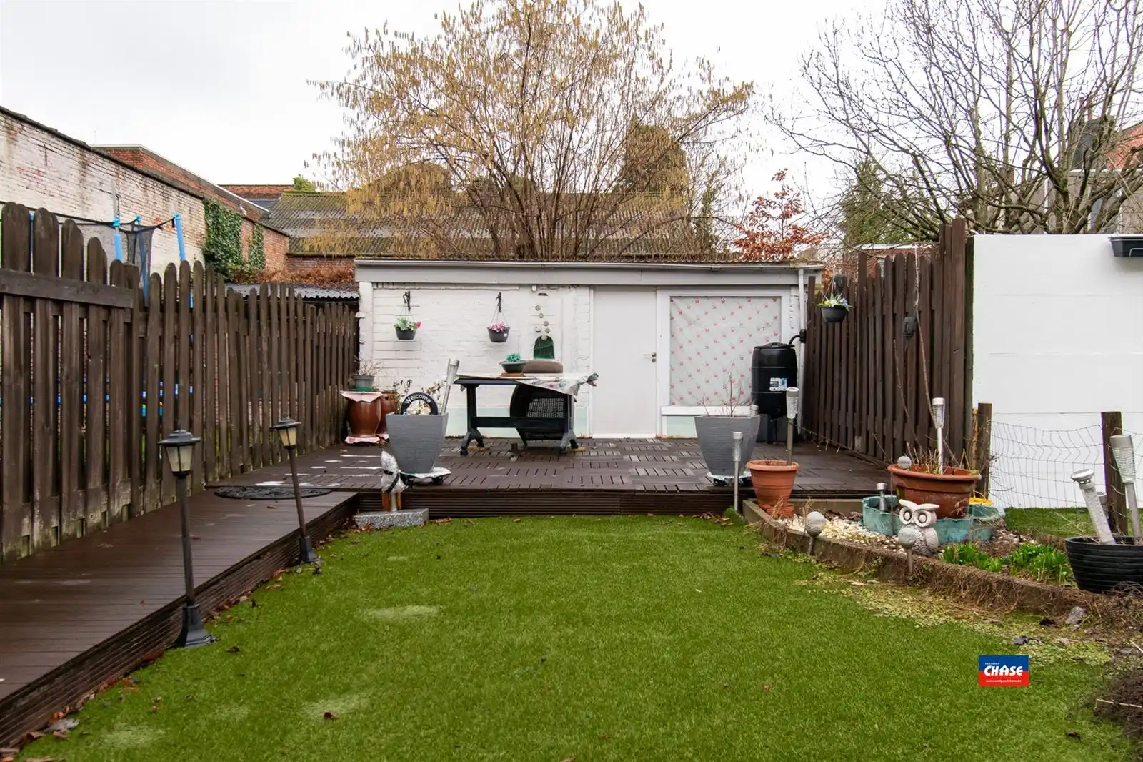 Op te frissen rijwoning met 4 slaapkamers op een rustige locatie foto 11