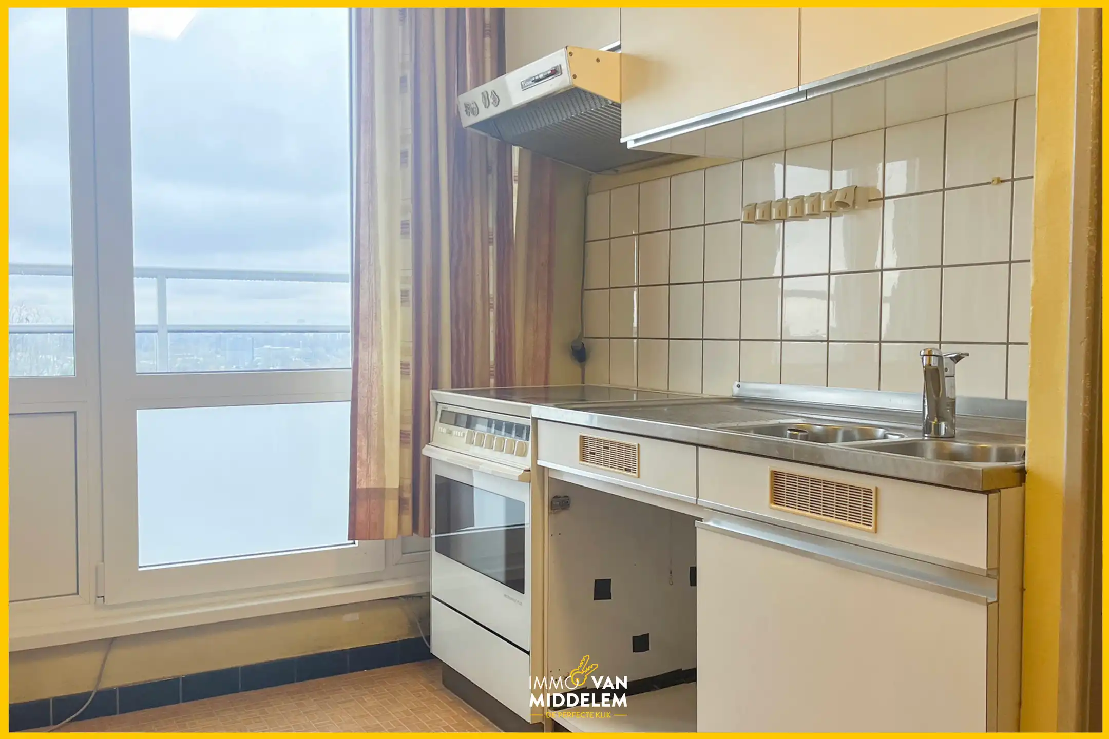 LICHTRIJK APPARTEMENT MET 2 KAMERS EN TERRAS foto 5