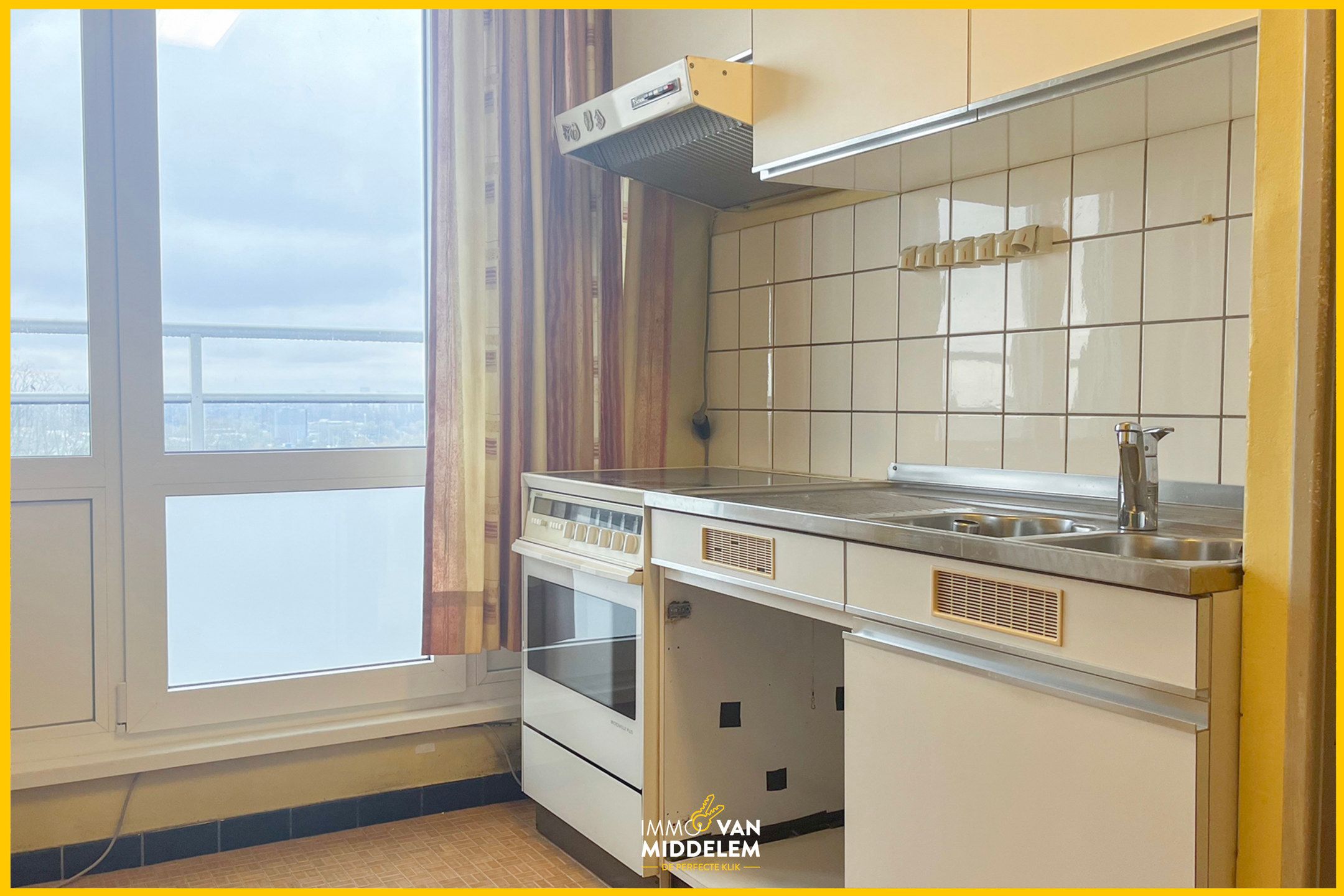 LICHTRIJK APPARTEMENT MET 2 KAMERS EN TERRAS foto 5