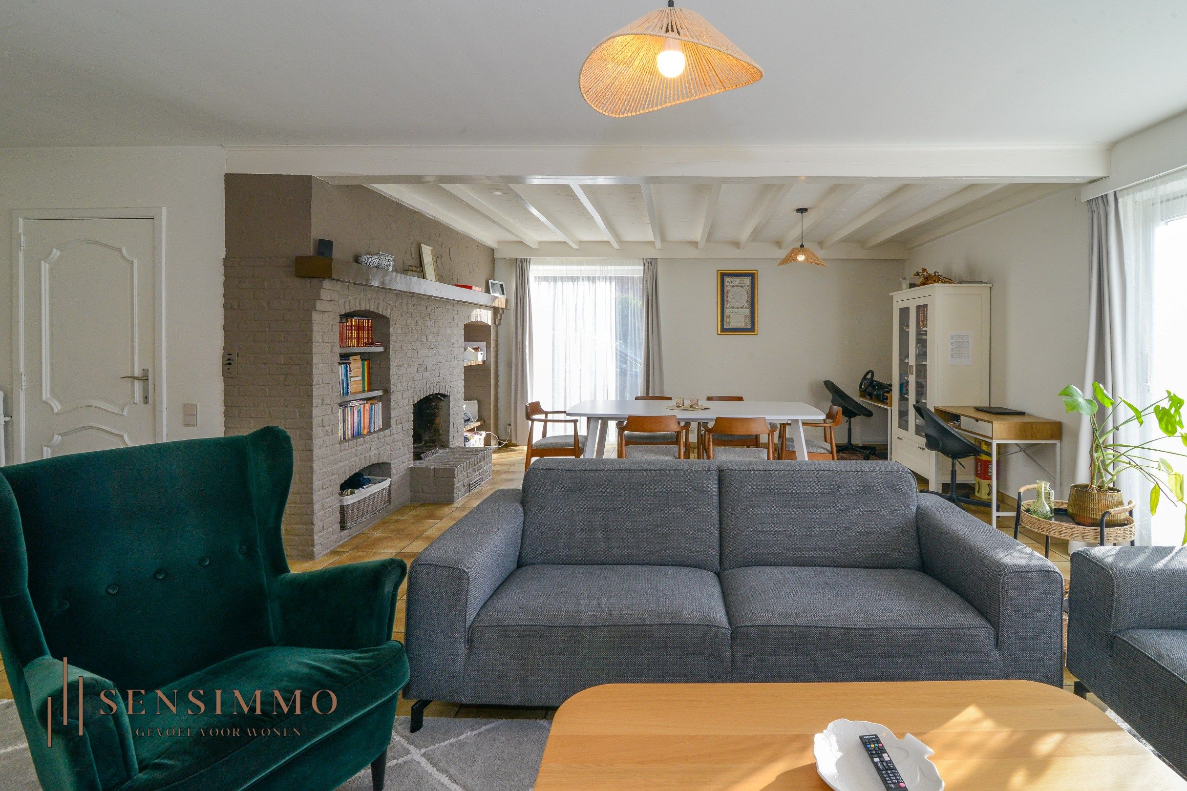 Opbrengsteigendom: Building met 8 appartementen en 2 handelspanden foto 3