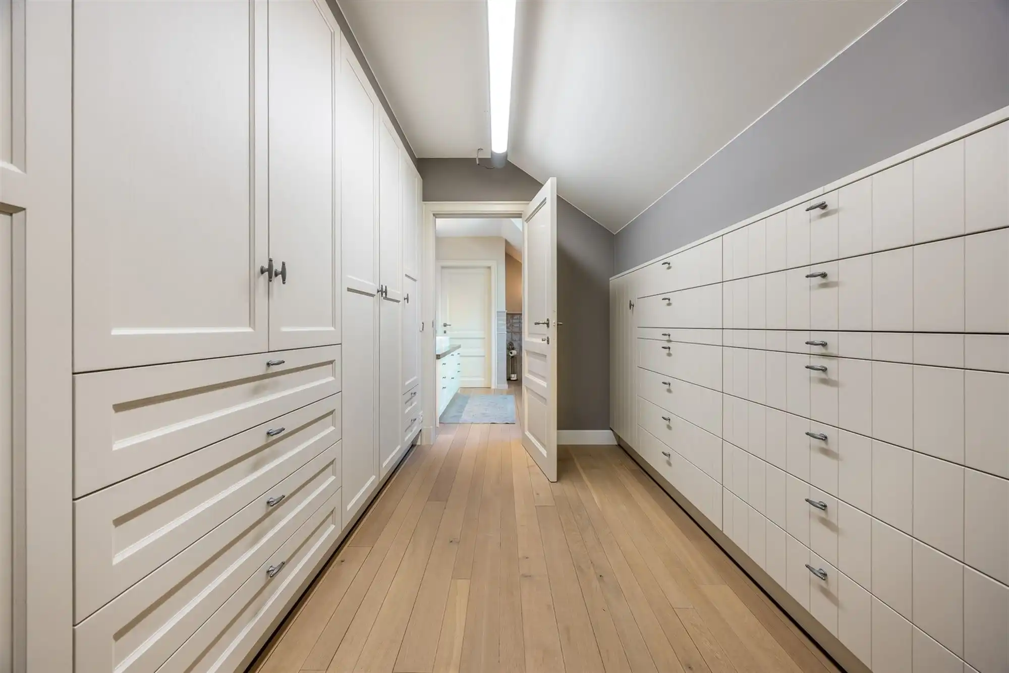 UNIEK EIGENDOM TE PAAL OP PERCEEL VAN MAAR LIEFST 1,2 HECTARE foto 46