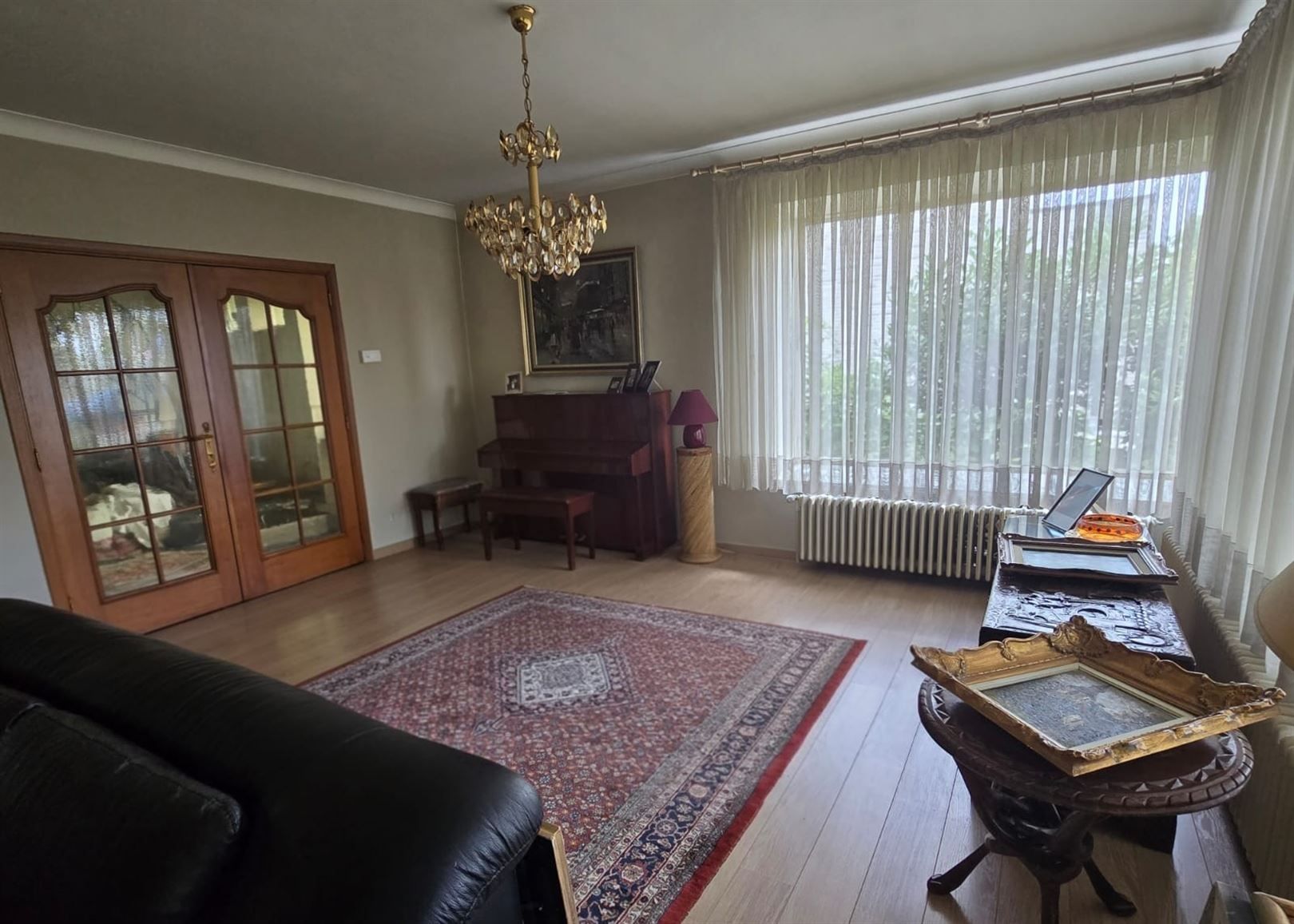 Te renoveren woning met karakter op toplocatie in Hasselt! foto 4