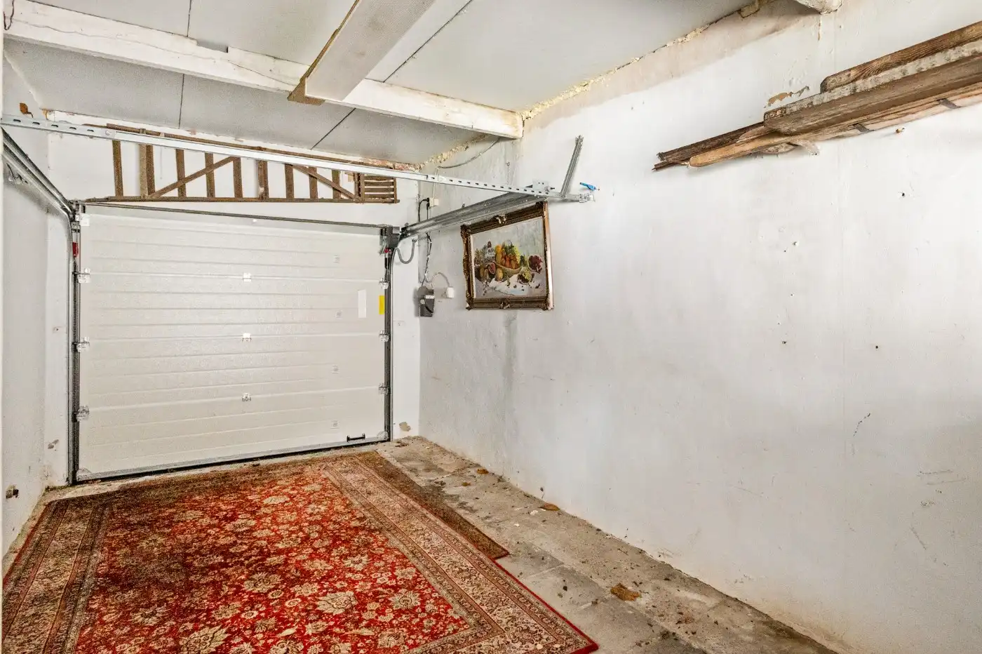 Te renoveren woning met 2 slpk., dubbele garage en tuin foto 28