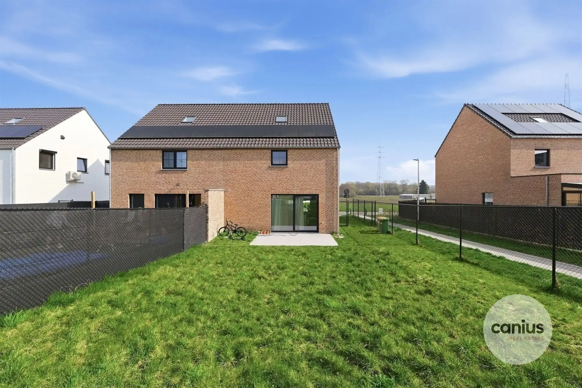 INSTAPKLARE WONING MET 3 SLKS & TUIN foto 22