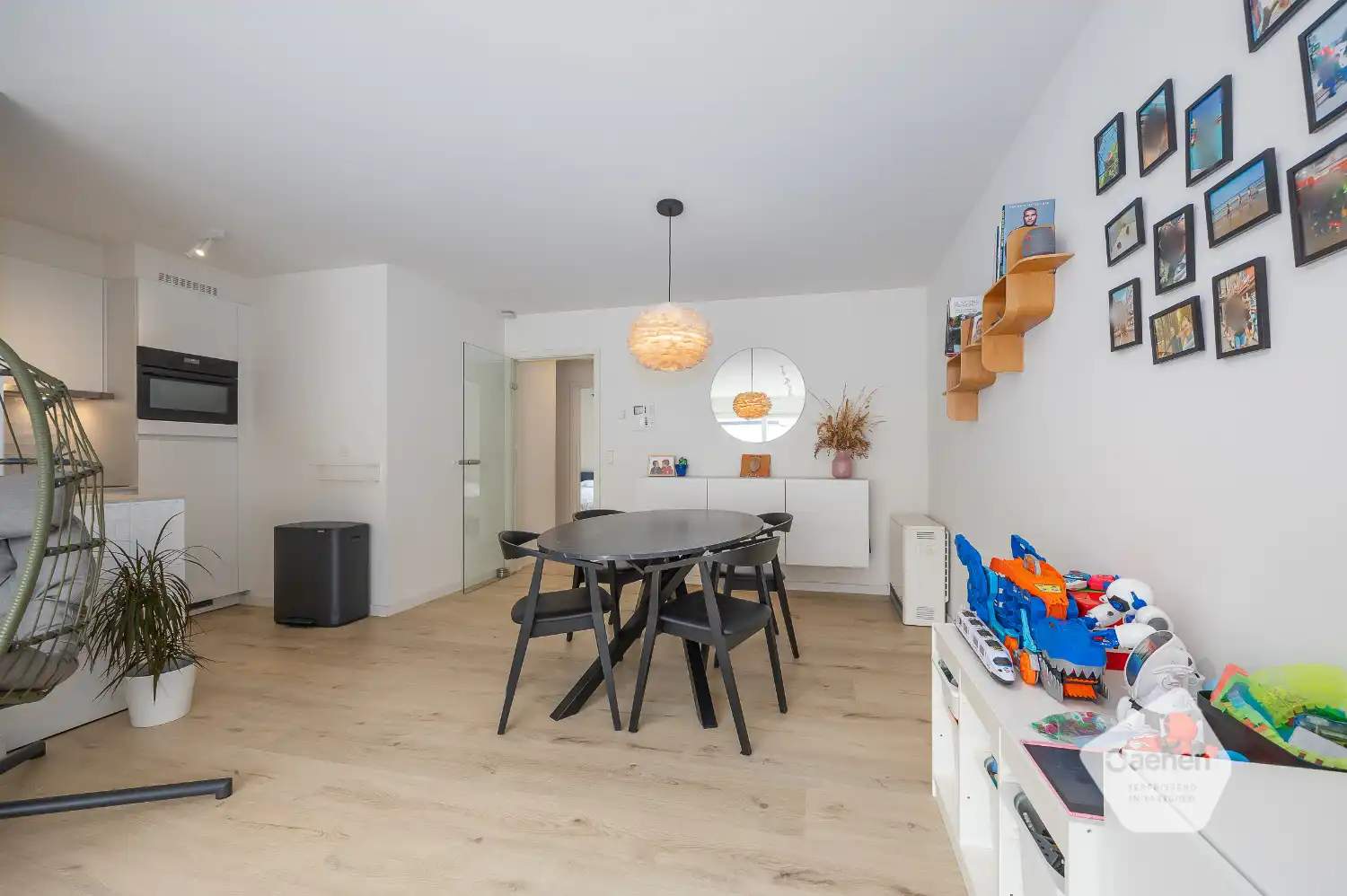 3 slaapkamerappartement met terras nabij strand van Oostende! foto 4