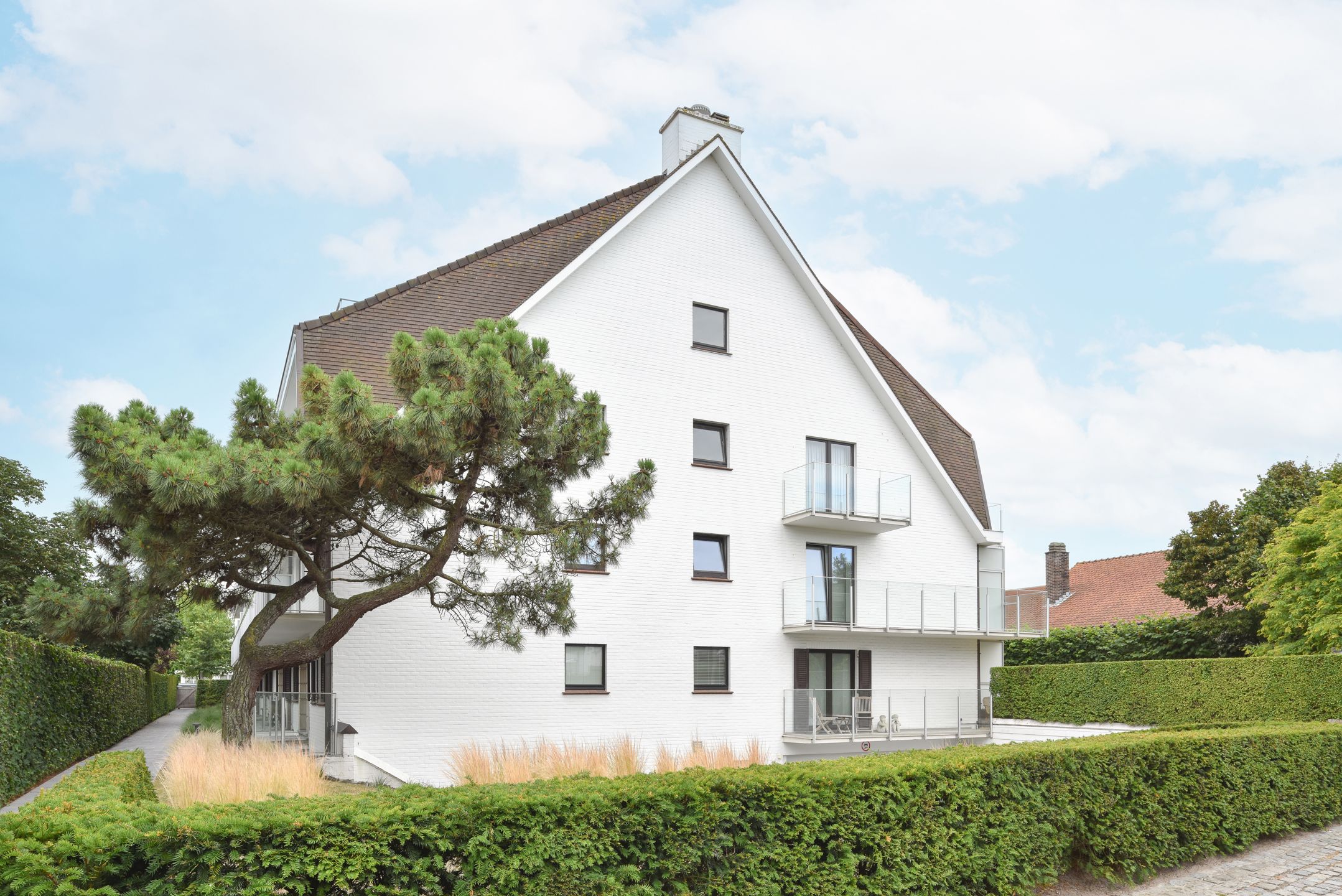Prachtig gerenoveerd appartement met 2 terrassen [Elizabetlaan / Neptunuspad - Knokke]. foto 24