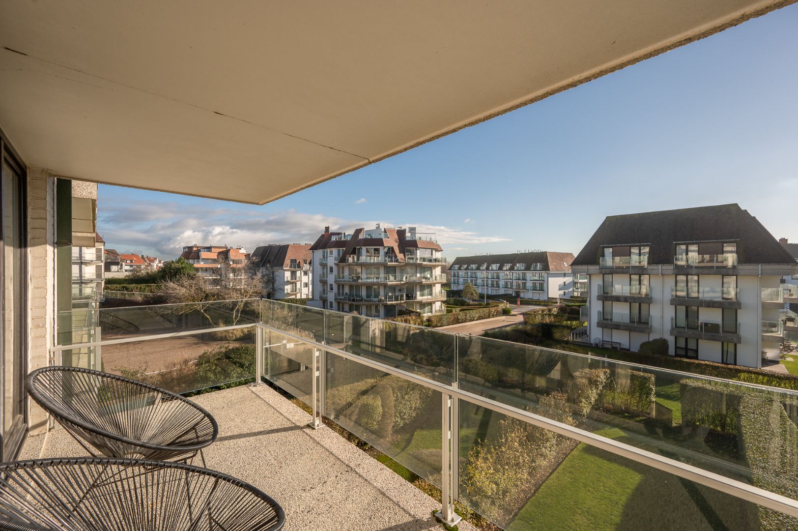 Instapklaar appartement op de wandeldijk in het Zoute foto 18