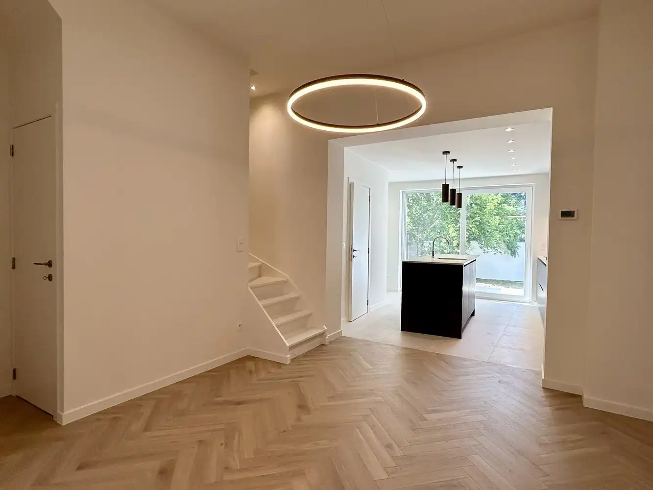 Instapklare, volledig gerenoveerde woning op toplocatie in het centrum van Leuven foto 6