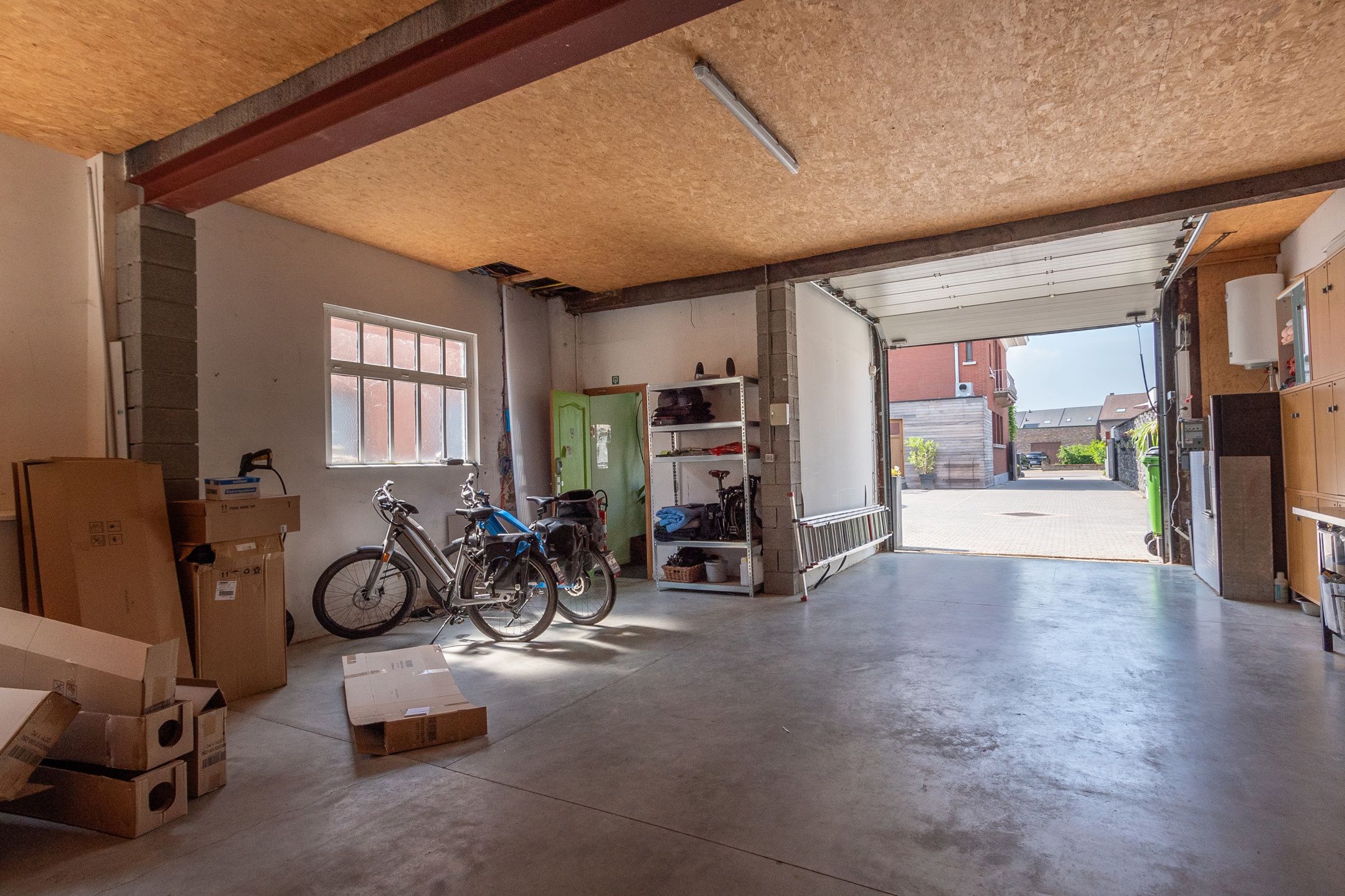 Meesterwoning met zorgflat, loft, burelen en opslag foto 43