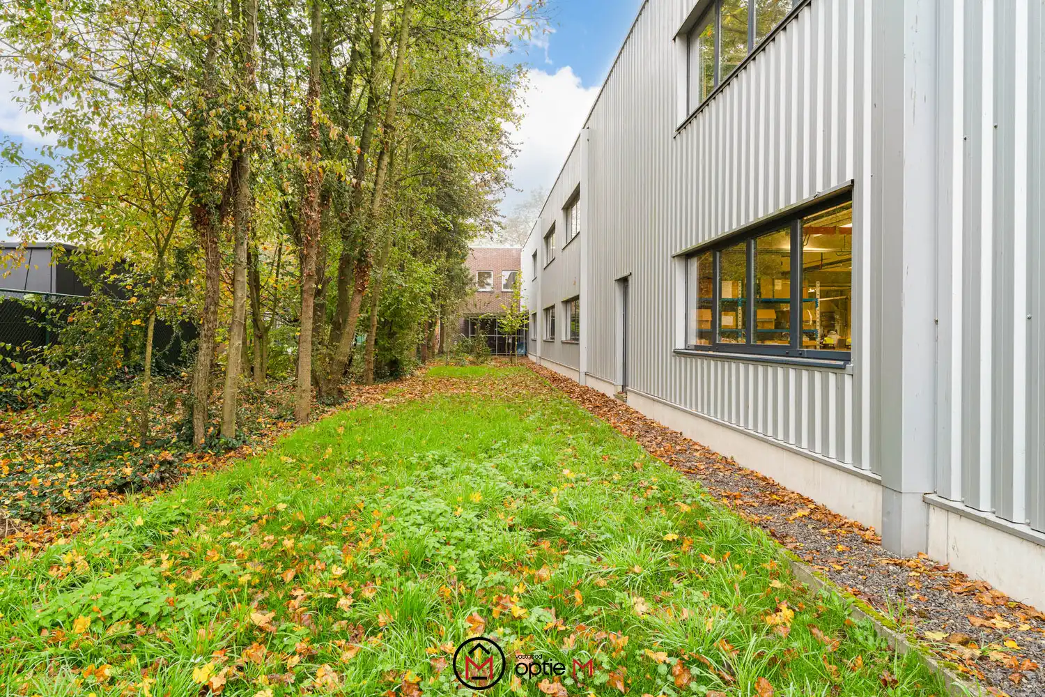 Industriepand te koop in Dilsen-Stokkem (Rotem) – ruime ateliers, kantoren en uitstekende bereikbaarheid foto 34