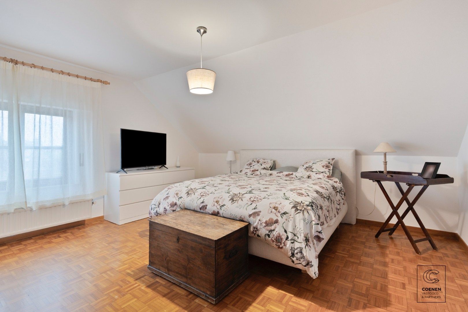 Instapklare gezinswoning met 4 à 5 slaapkamers op een rustige ligging te Oostmalle! foto 9