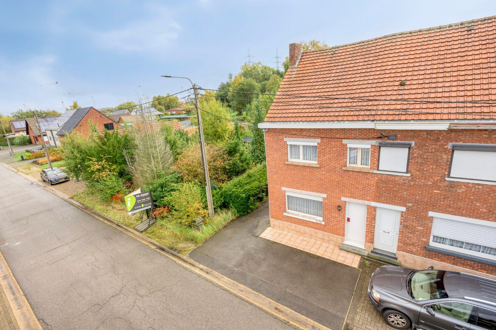 Rustig gelegen te renoveren woning op een mooi perceel van 13 are. foto 36