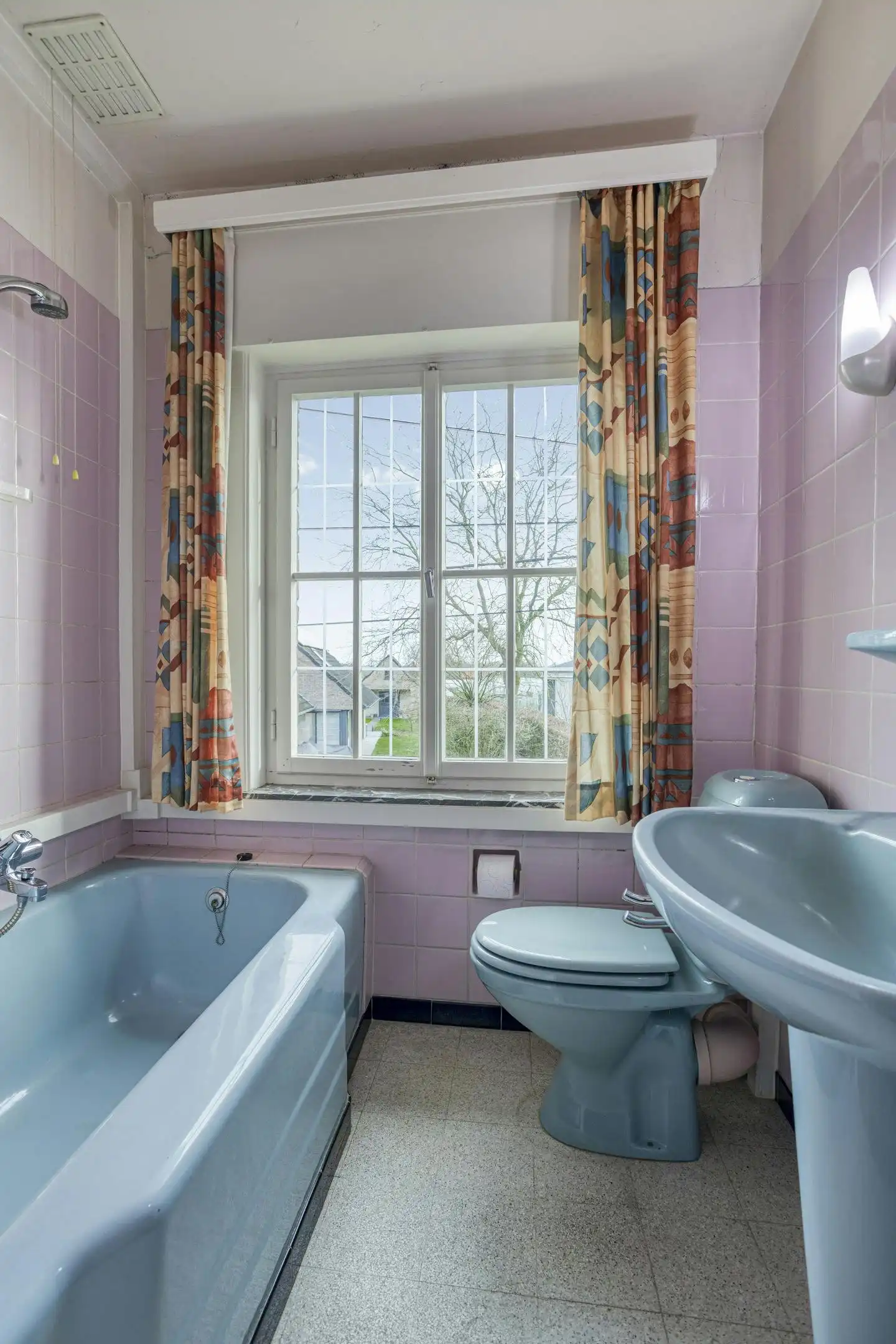 Te renoveren statige woning met royale tuin in Ardooie foto 20