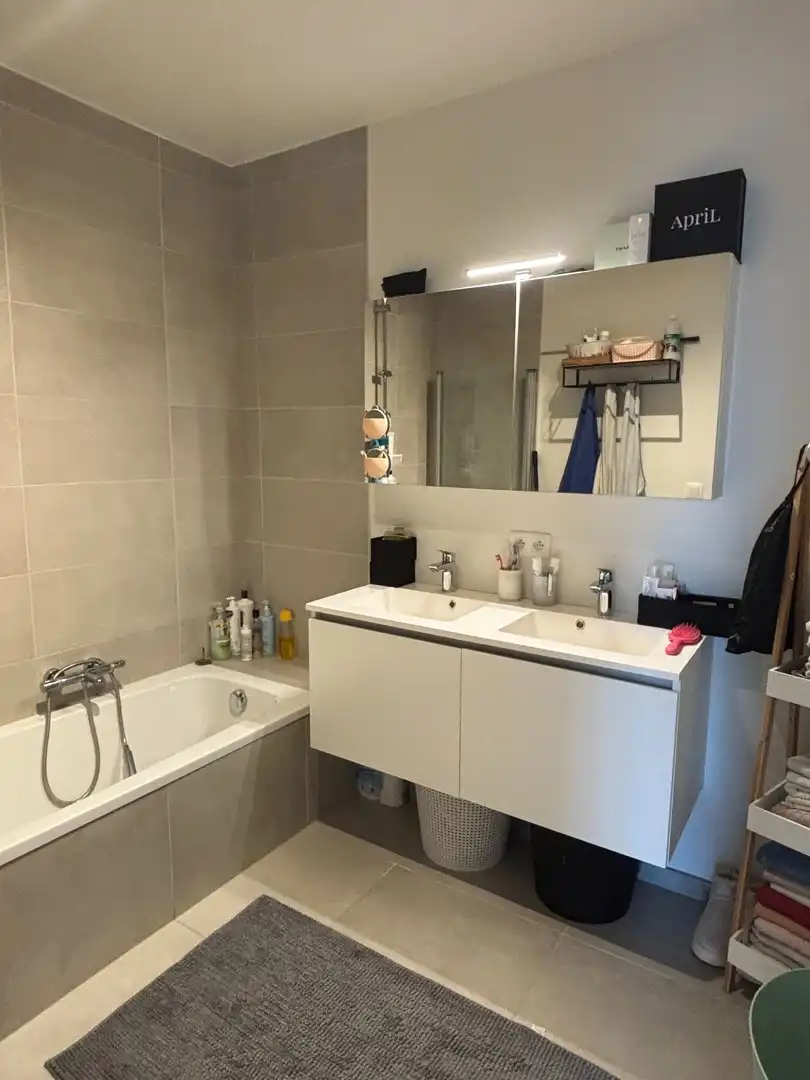 LICHTRIJK EN ENERGIEZUINIG 2-SLAAPKAMERAPPARTEMENT MET TWEE TERRASSEN EN PARKEERPLAATS foto 26