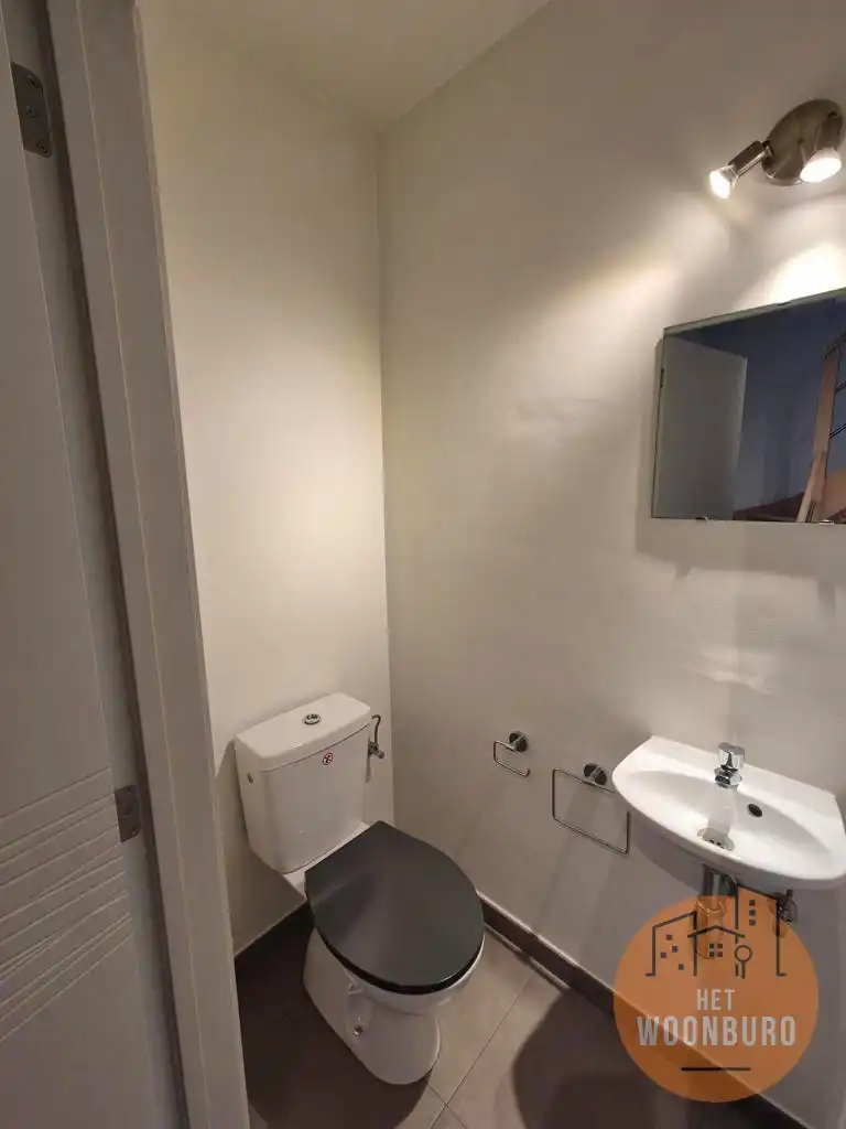 Halfopen bebouwing met 3 slpks, zolder, garage en tuin foto 7