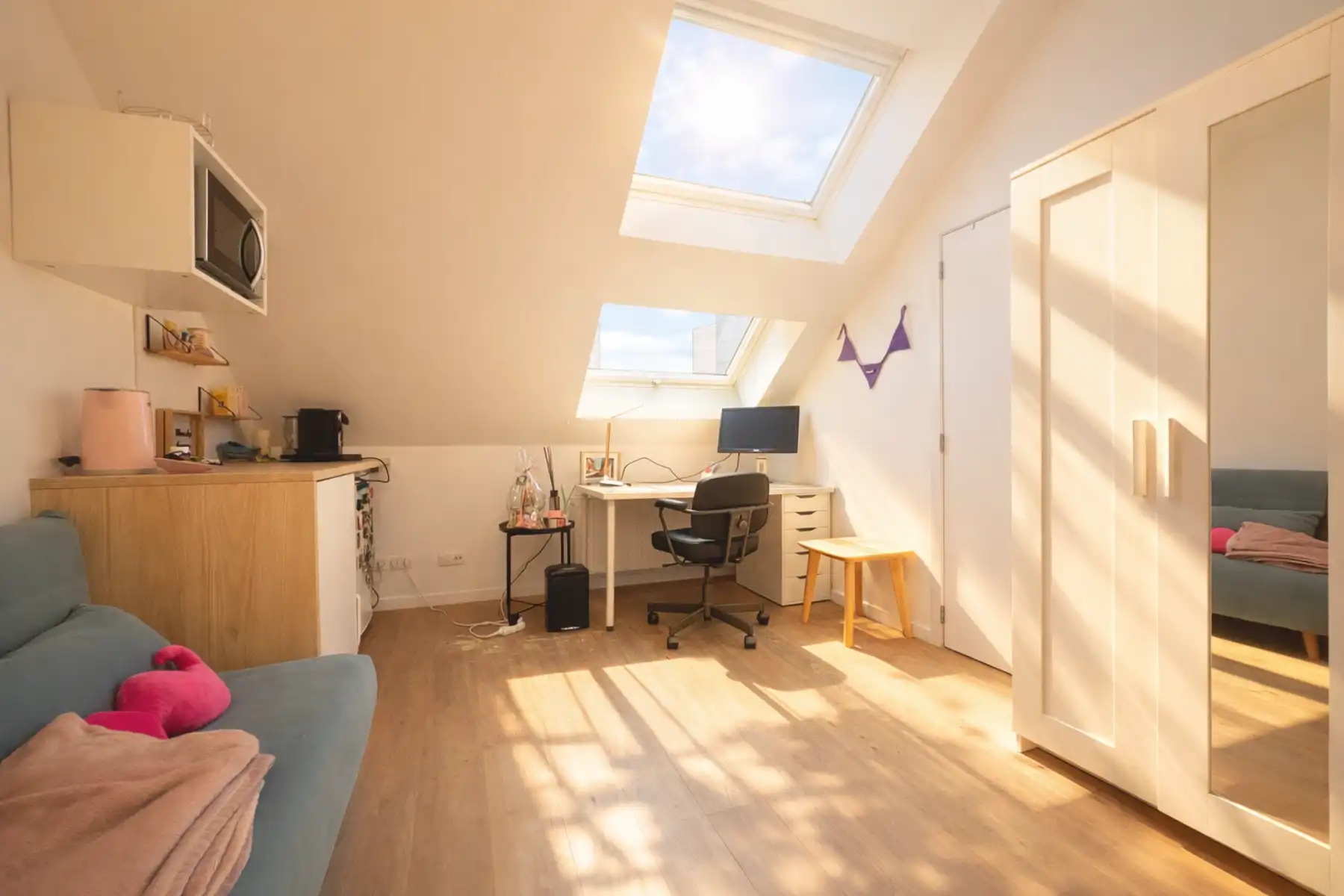 Ruime studentenkamer Centrum Leuven foto {{pictureIndex}}