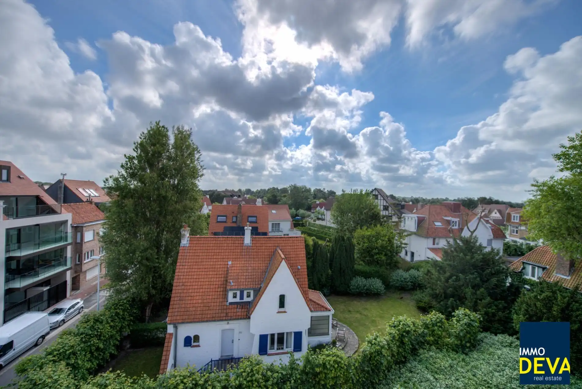 Luxueus gerenoveerd appartement met prachtig OPEN ZICHT. foto 3