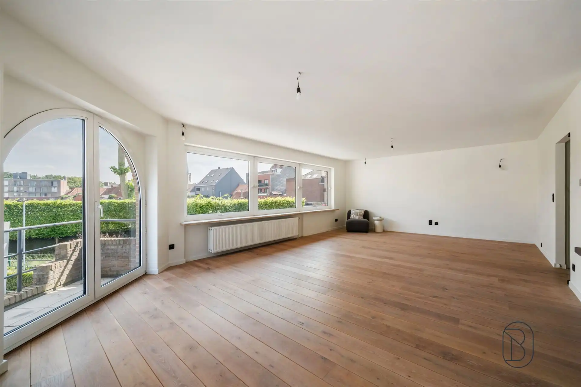 Stijlvol gerenoveerd appartement in het centrum! foto 4