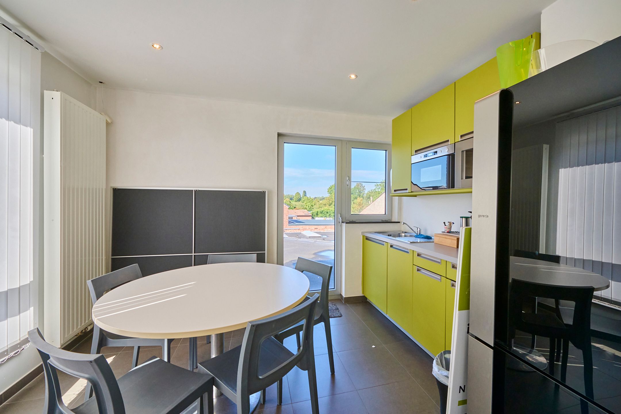 TE KOOP Tongeren - multifunctioneel gebouw met magazijn foto 8