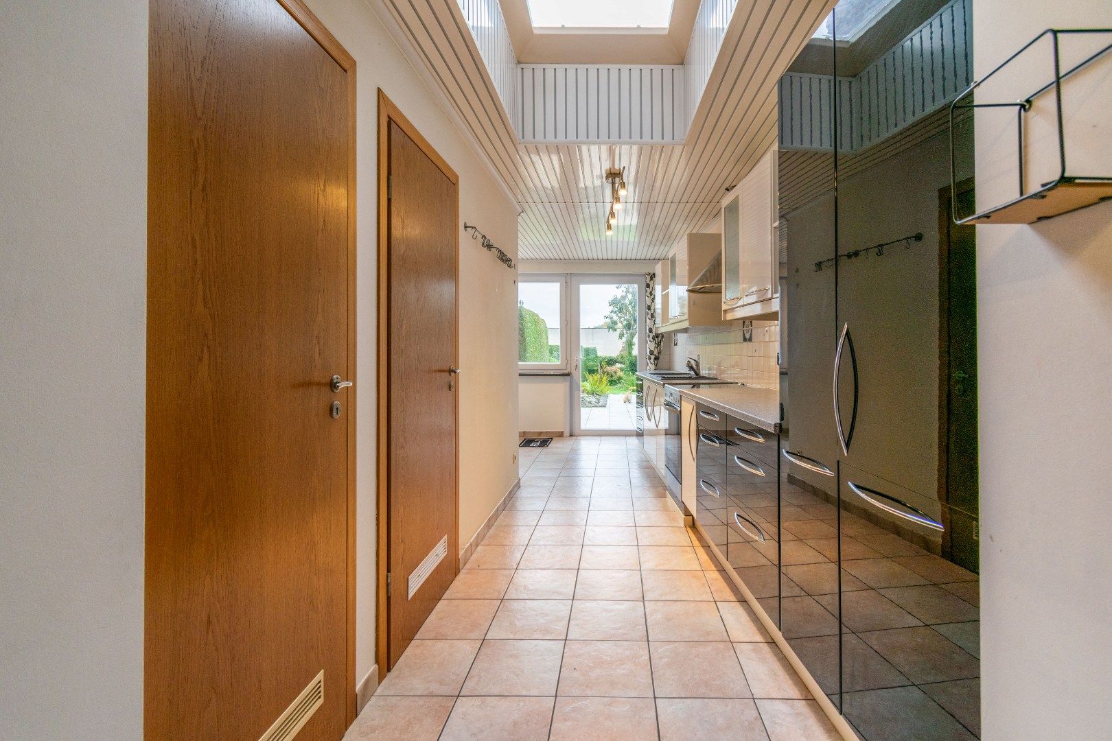 TOPLIGGING: WONING MET 3 SLAAPKAMERS + TUIN ! foto 6