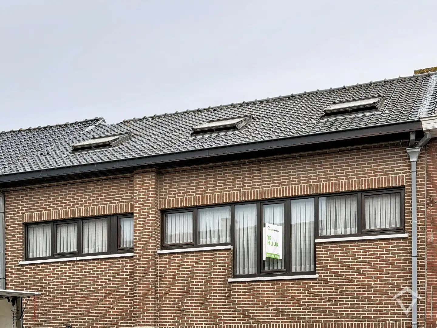 Duplex appartement met 2 slaapkamers groot terras te Handzame foto 2