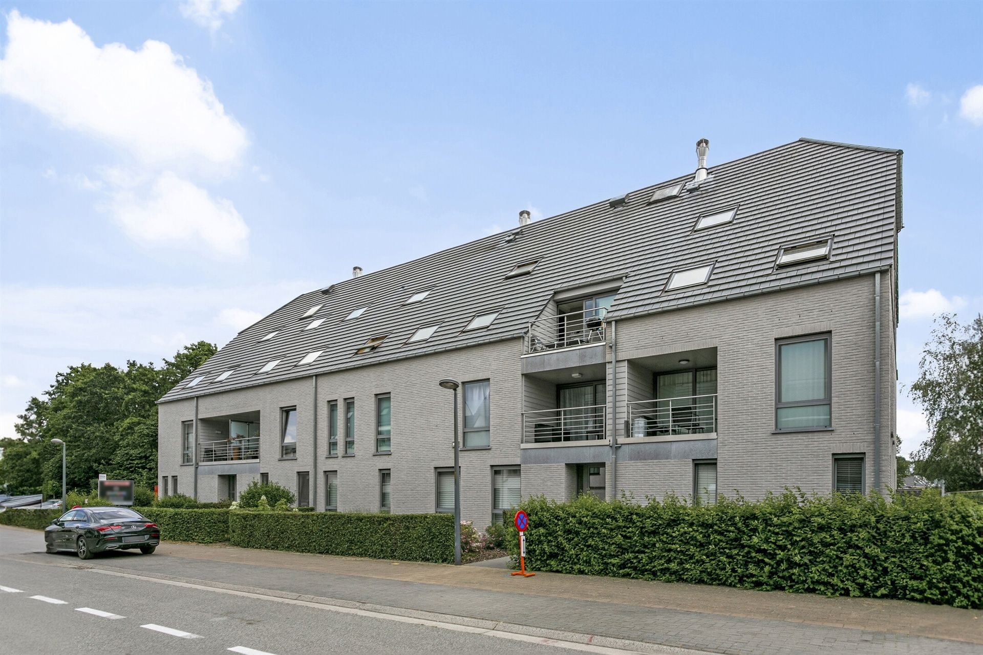 Appartement met zwembad op topligging  foto 3