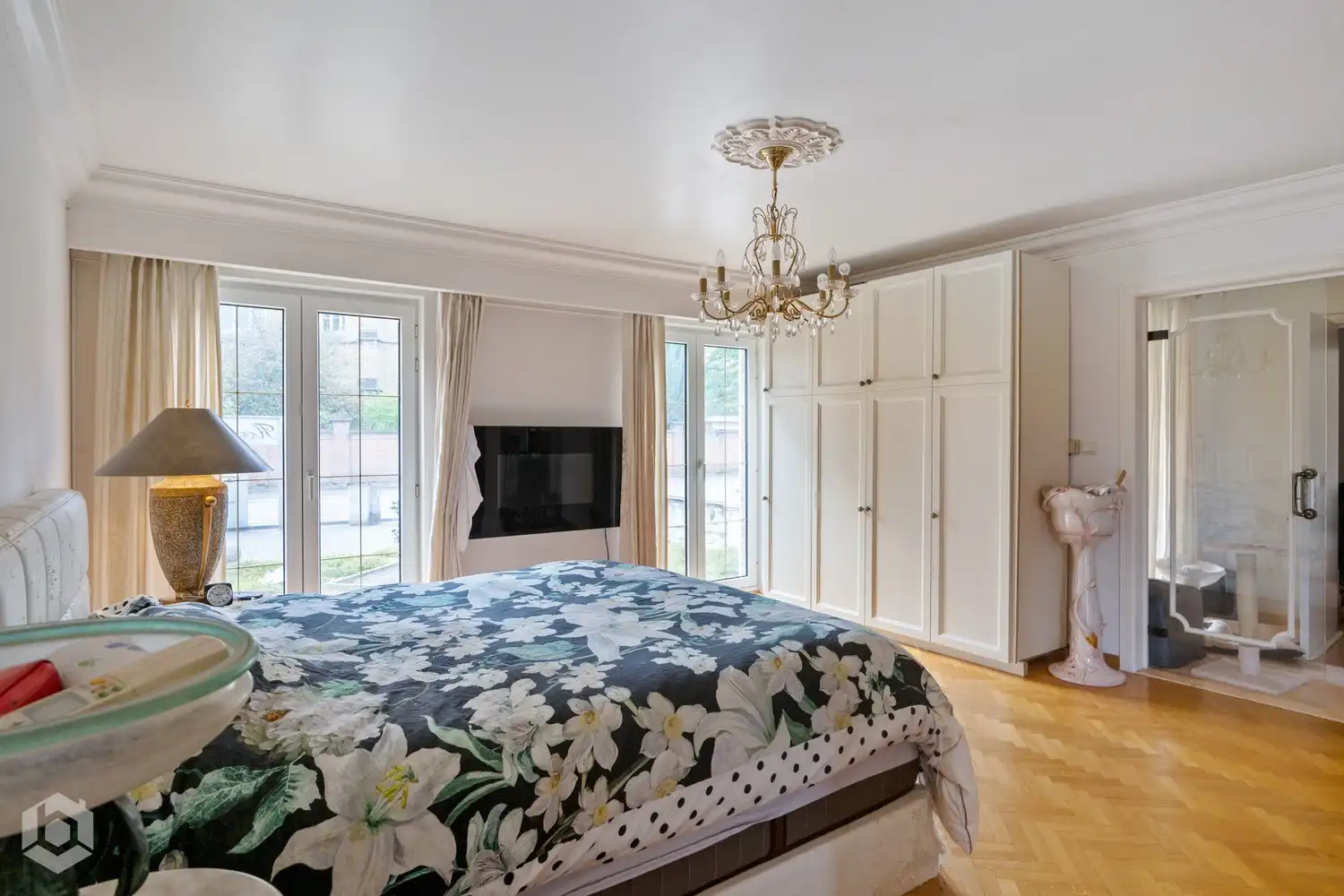 Zeer ruime kangoeroe-woning met achterliggend commerciële units met uitbereidingsmogelijkheden (KMO bestemming) foto 18