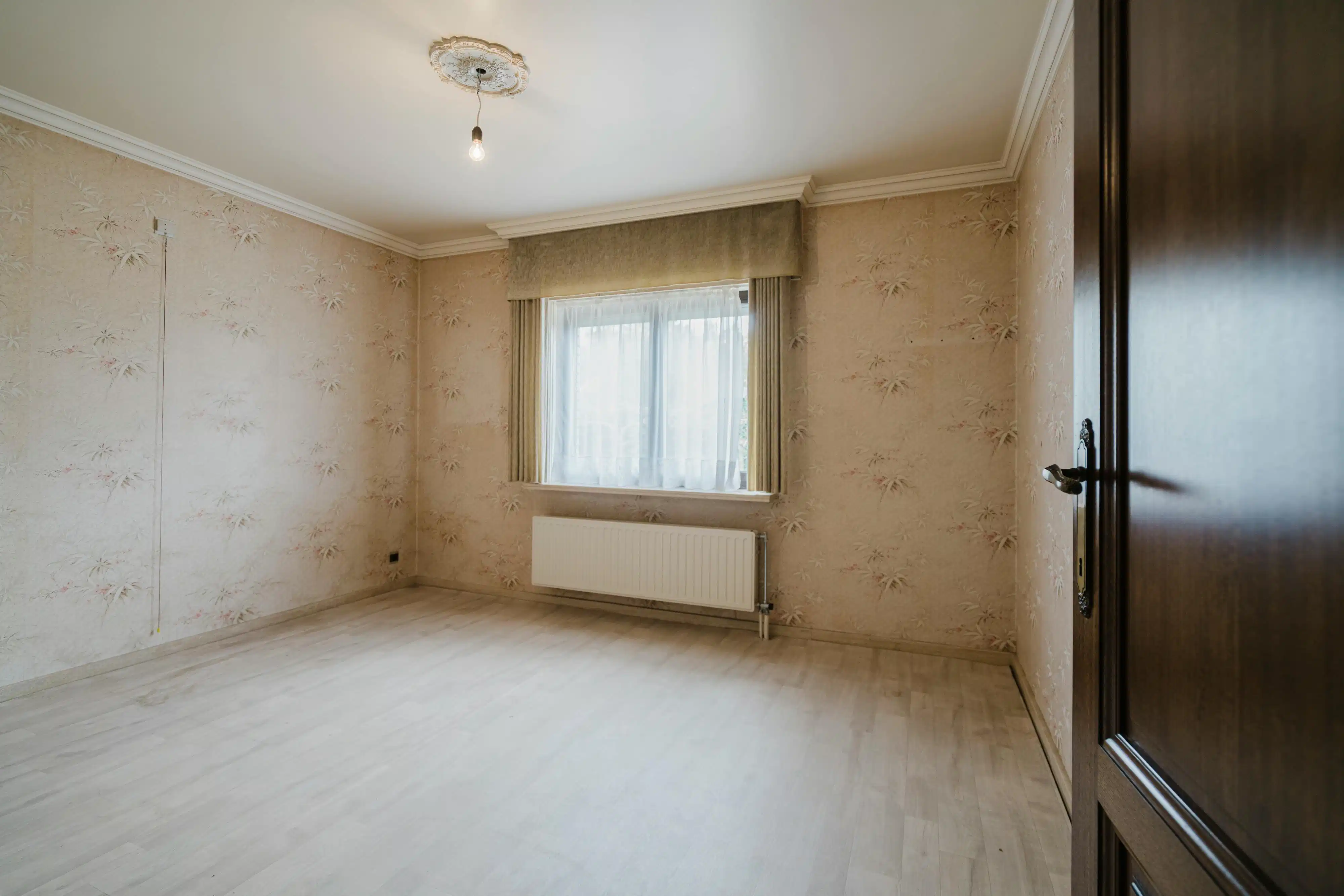 Ruime alleenstaande woning op 1922m² te koop in Gullegem foto 14