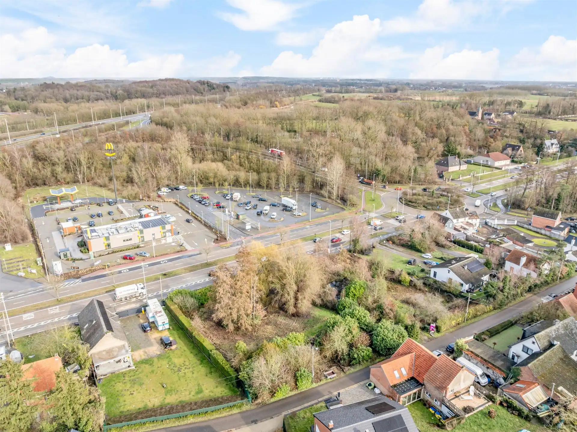 Projectgrond met diverse mogelijkheden. foto 5