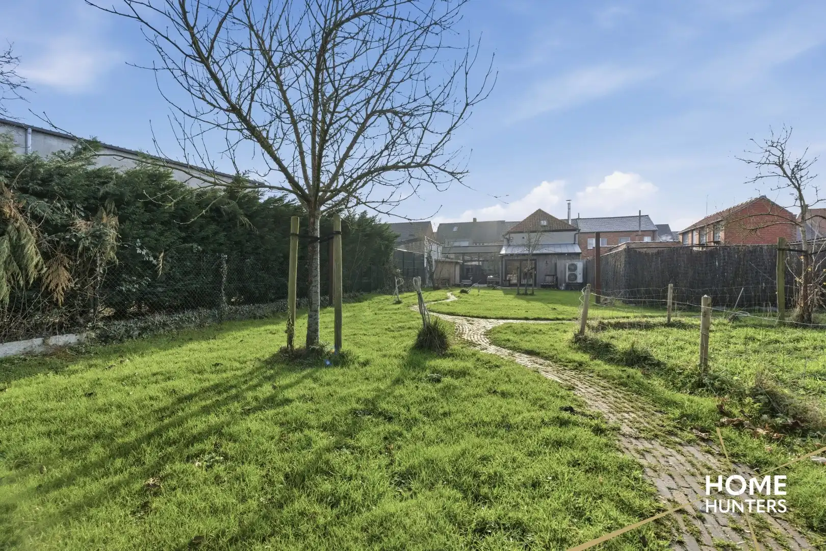 Unieke woning op ruim perceel met 6 slaapkamers in hartje Zarren! foto 29