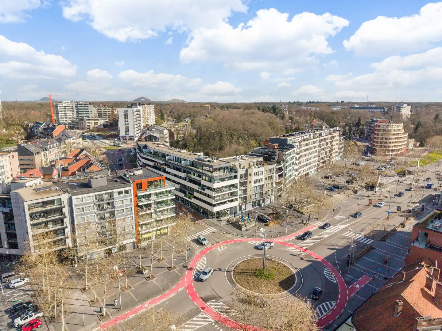 Exclusief penthouse met ruim terras, 2 slpk, dubbele autostaanplaats, centrum Genk foto 45