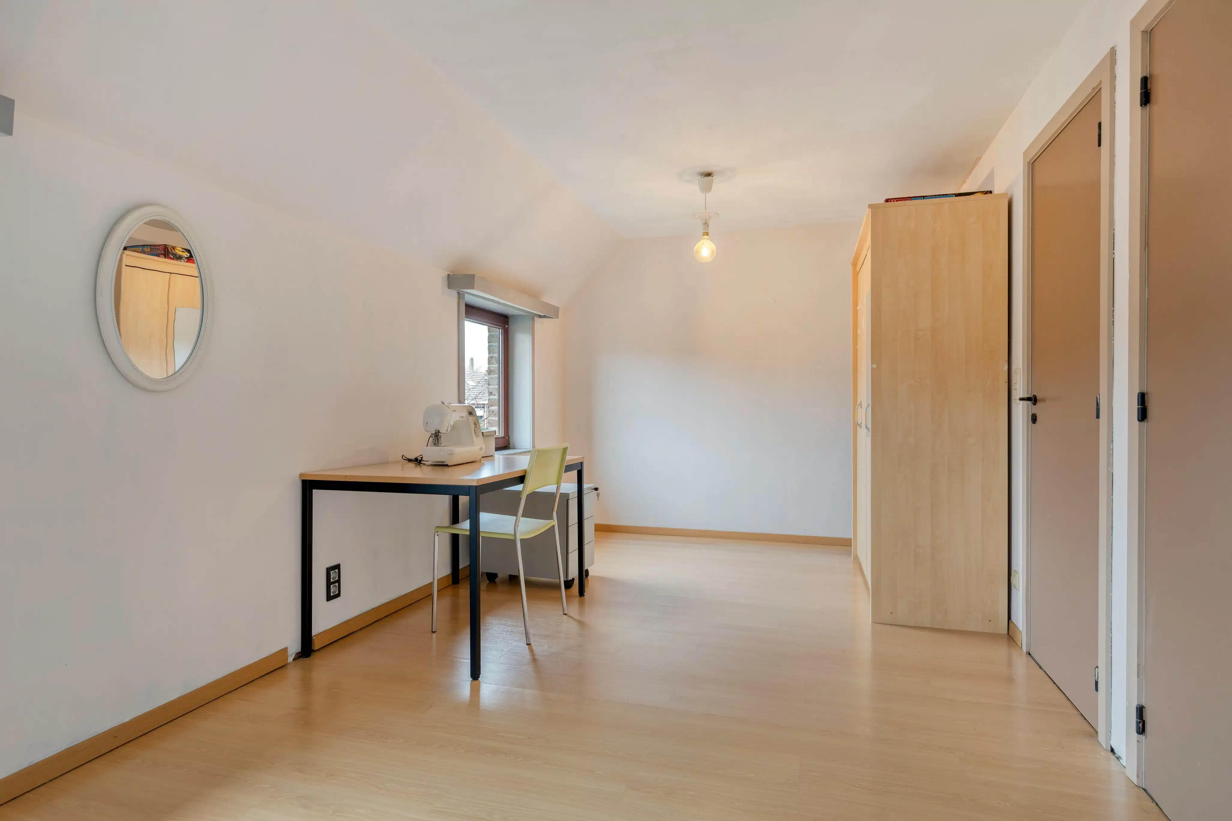 Uniek split-level huis te koop in Merksem foto 10