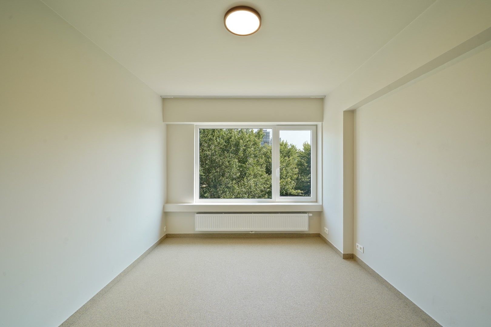 Stijlvol gerenoveerd 2-slaapkamerappartement in Centrum Oostende foto 14