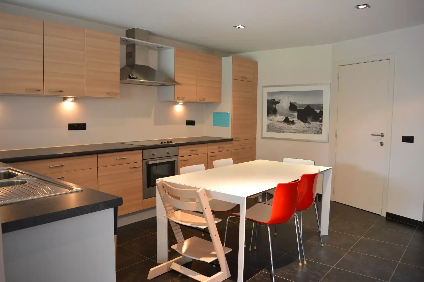 Instapklaar pareltje met 3 slaapkamers, praktijkruimte en toffe tuin te koop centrum-Bellegem foto 6