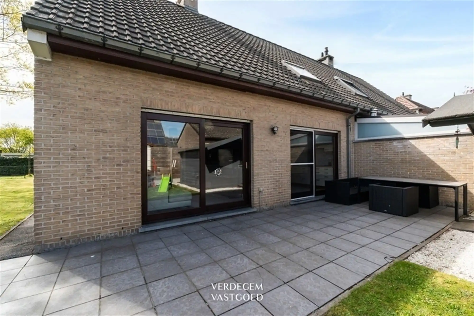 Rustig gelegen woning met 3 slaapkamers en fijne tuin foto 12