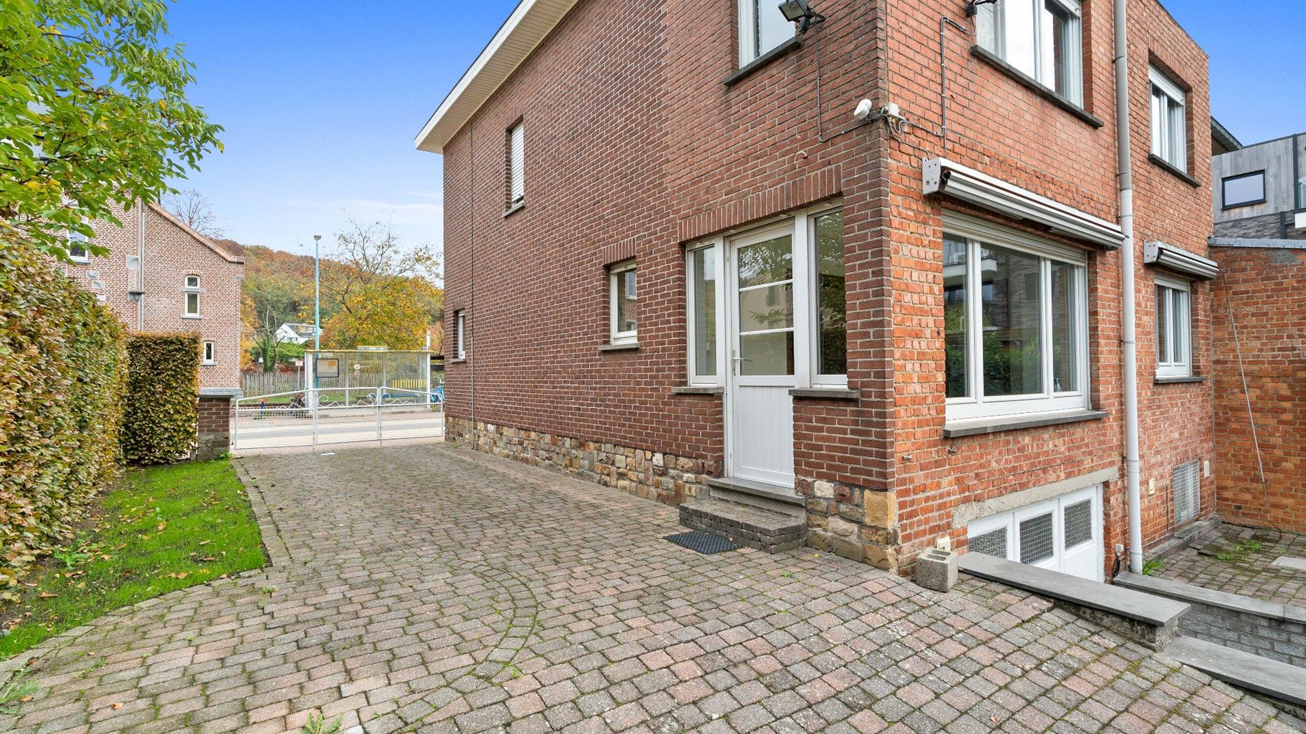 LINDEN centrum - grote woning + tuin foto 28