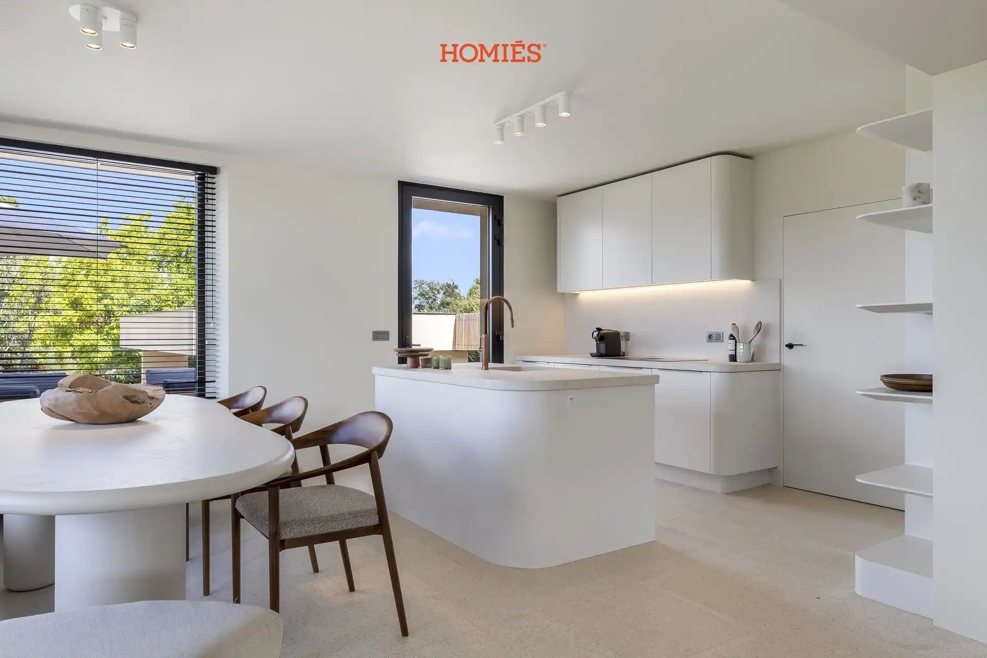 Prachtige, energiezuinige villa in een oase van groen foto 4