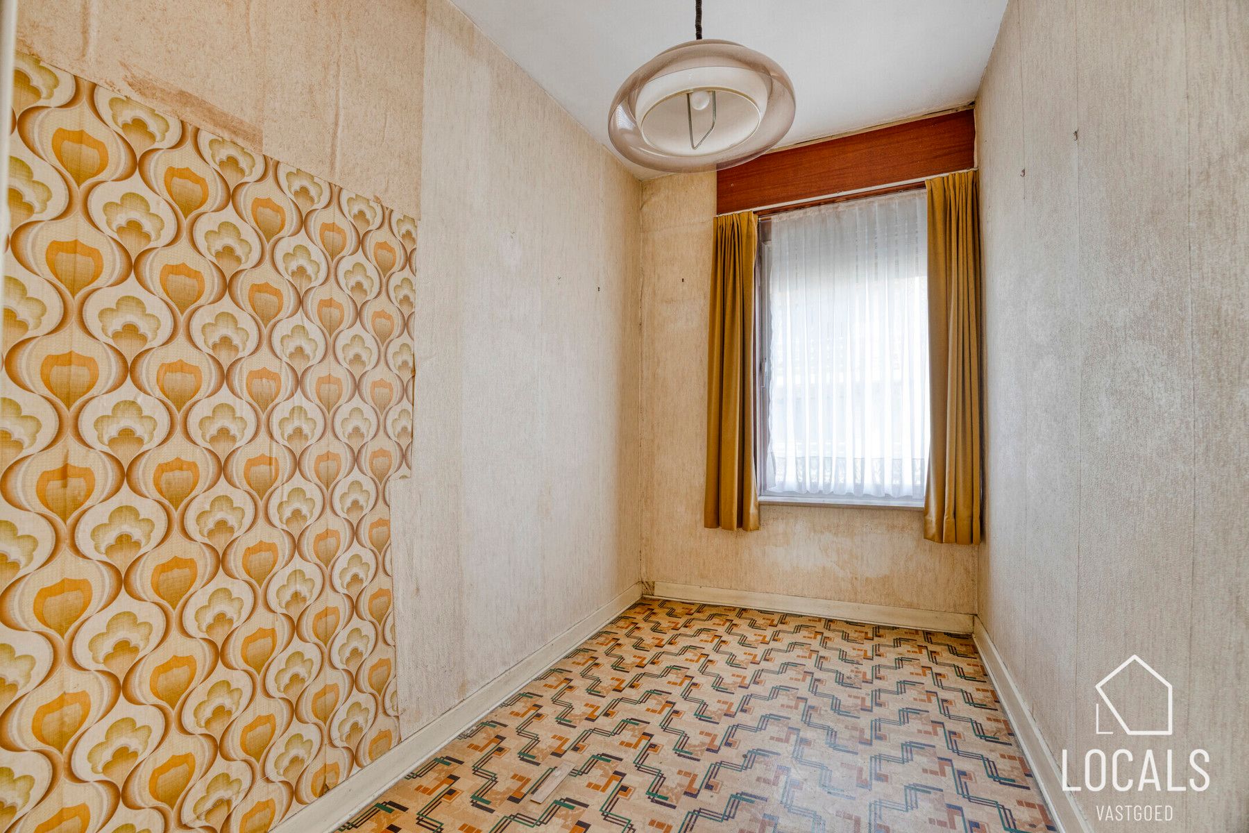 Te renoveren woning met potentieel nabij station Denderleeuw foto 15