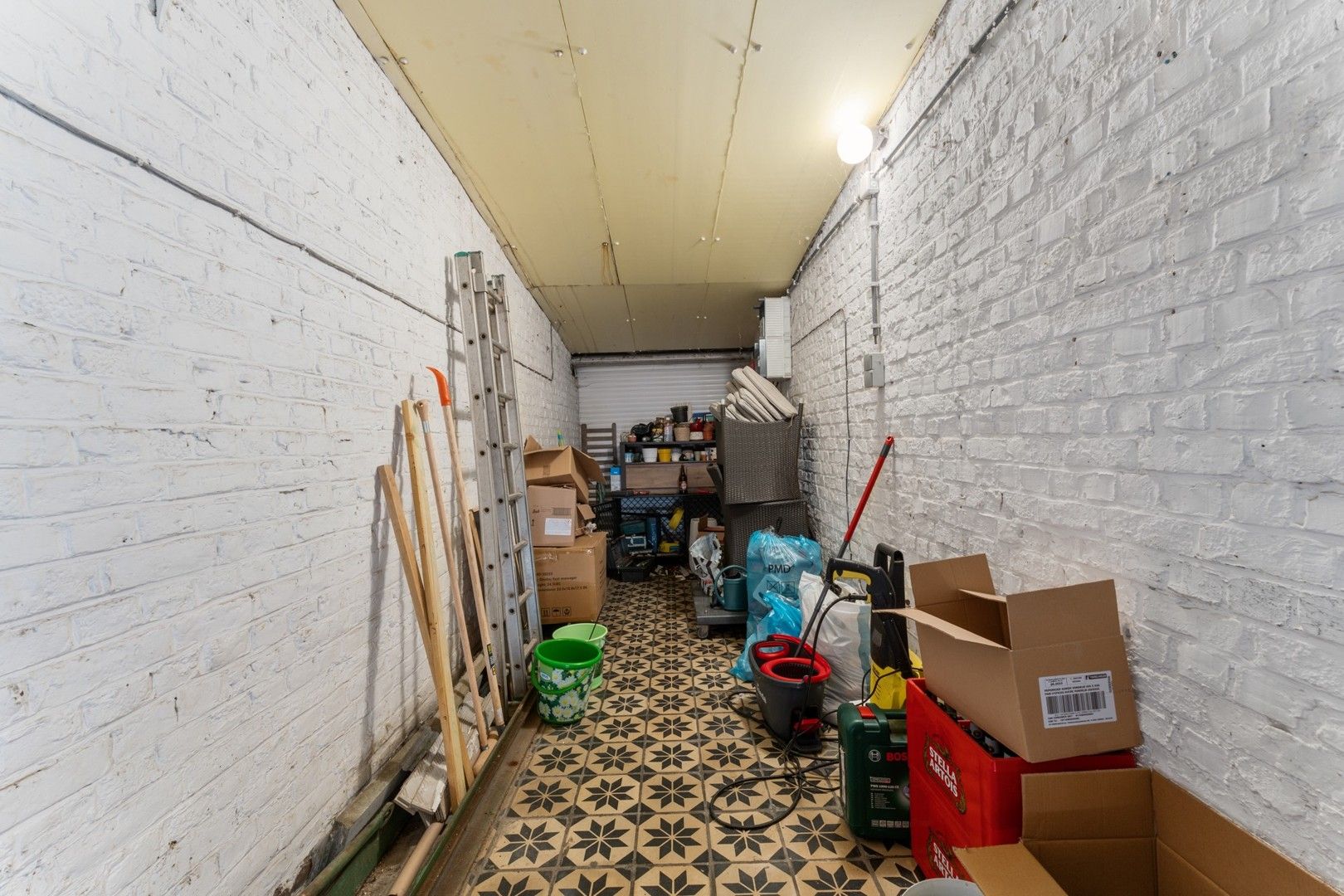 Instapklare woning met 2 slaapkamers op centrale ligging te Zwevezele! foto 13