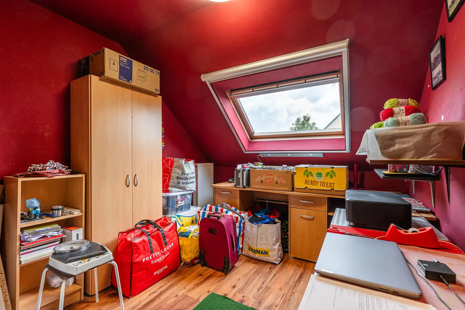 Rustig gelegen woning in de doodlopende straat op enkele minuten van het sportpark. foto 11