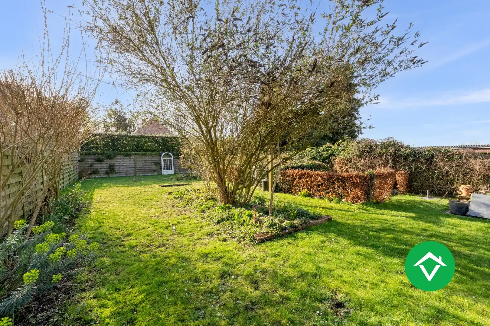 Instapklare woning met 4 slaapkamers en garage te Koekelare foto 12